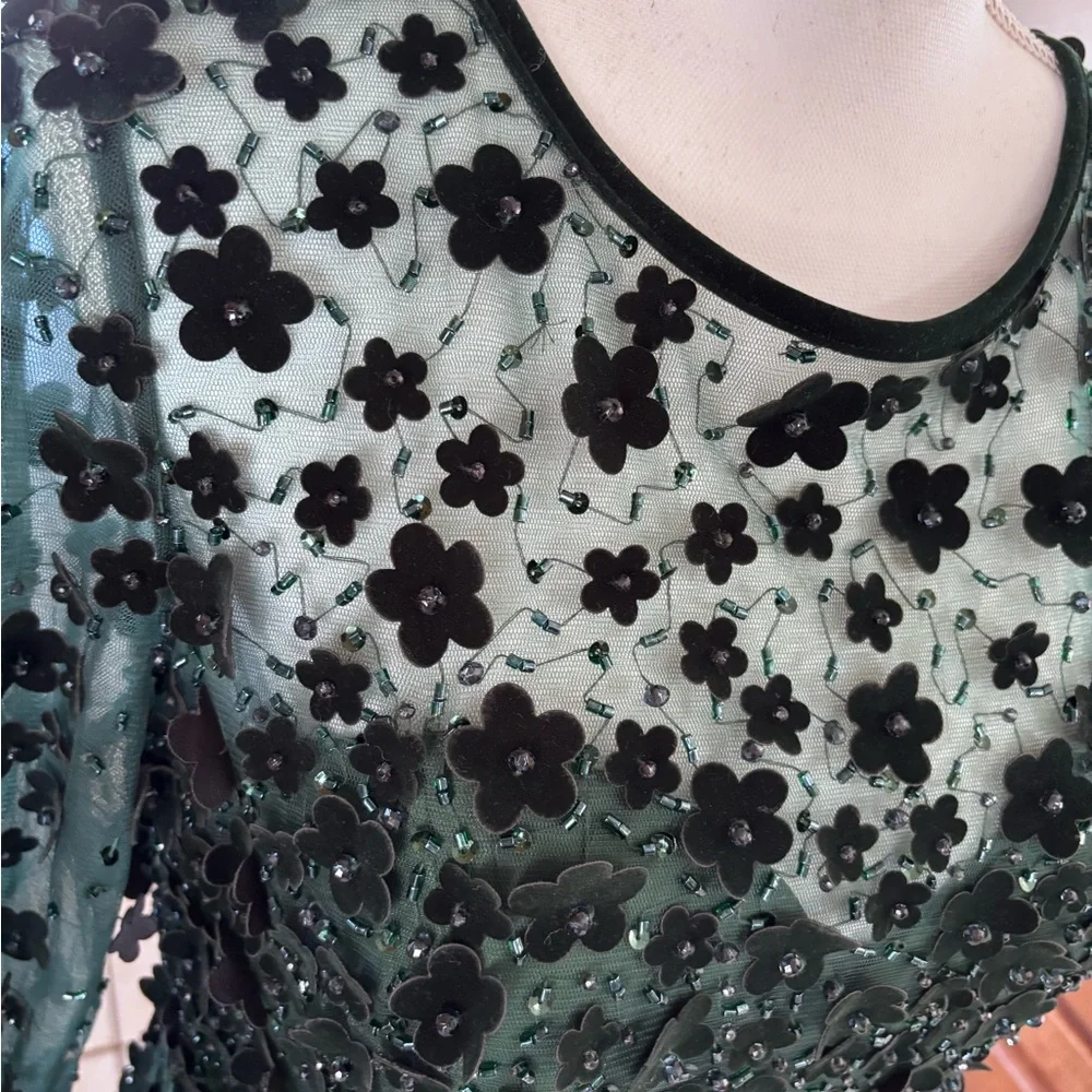 Mac Duggal Emerald Green 3D Floral Beaded Illusion Sleeve Cocktail Dress Size 10 - Picture 5 of 7